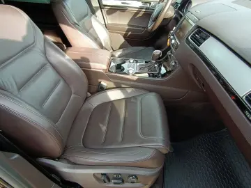 Volkswagen Touareg   3.0 V6 TDI 262CP   4x4   Perne   2018