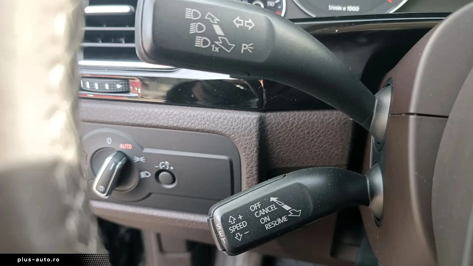 Volkswagen Touareg   3.0 V6 TDI 262CP   4x4   Perne   2018