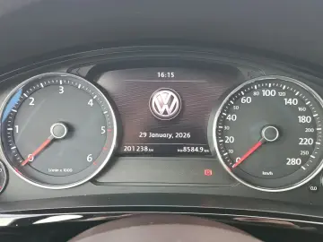 Volkswagen Touareg   3.0 V6 TDI 262CP   4x4   Perne   2018