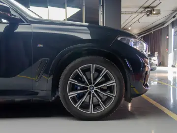 BMW X5 M Paket  286 CP