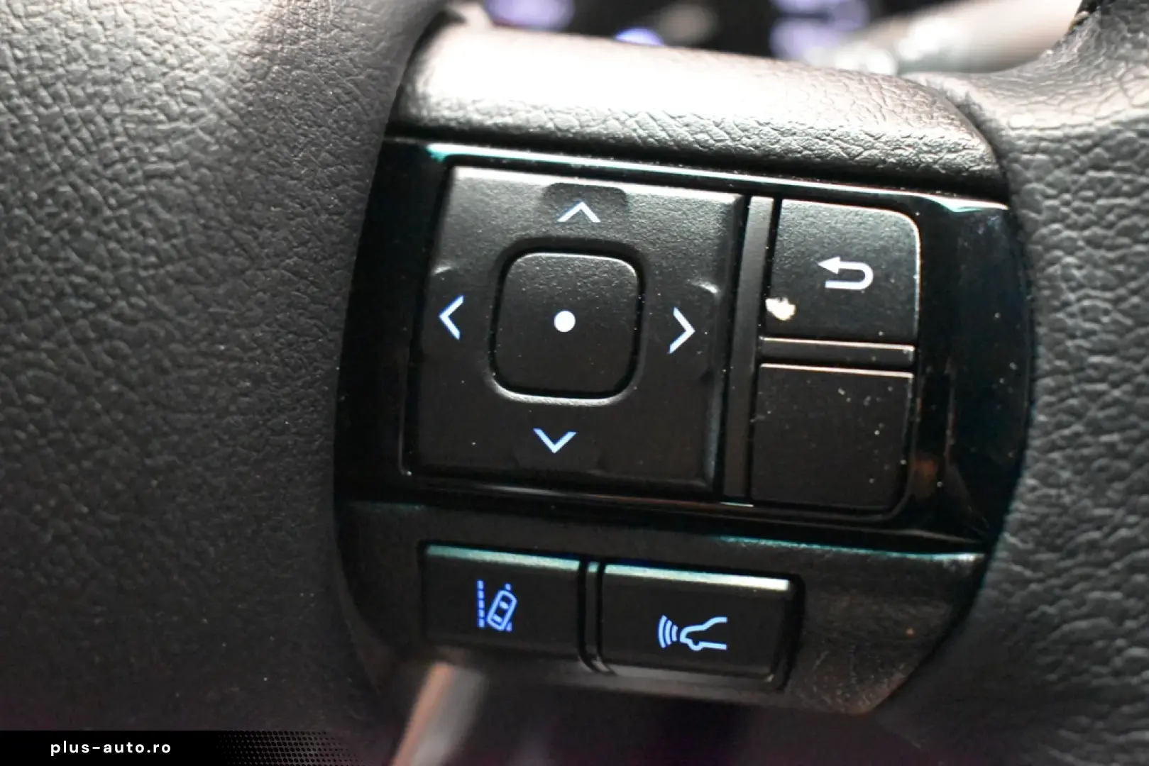 Toyota Hilux 2.4D 150CP 4x4 Double Cab AT Executive