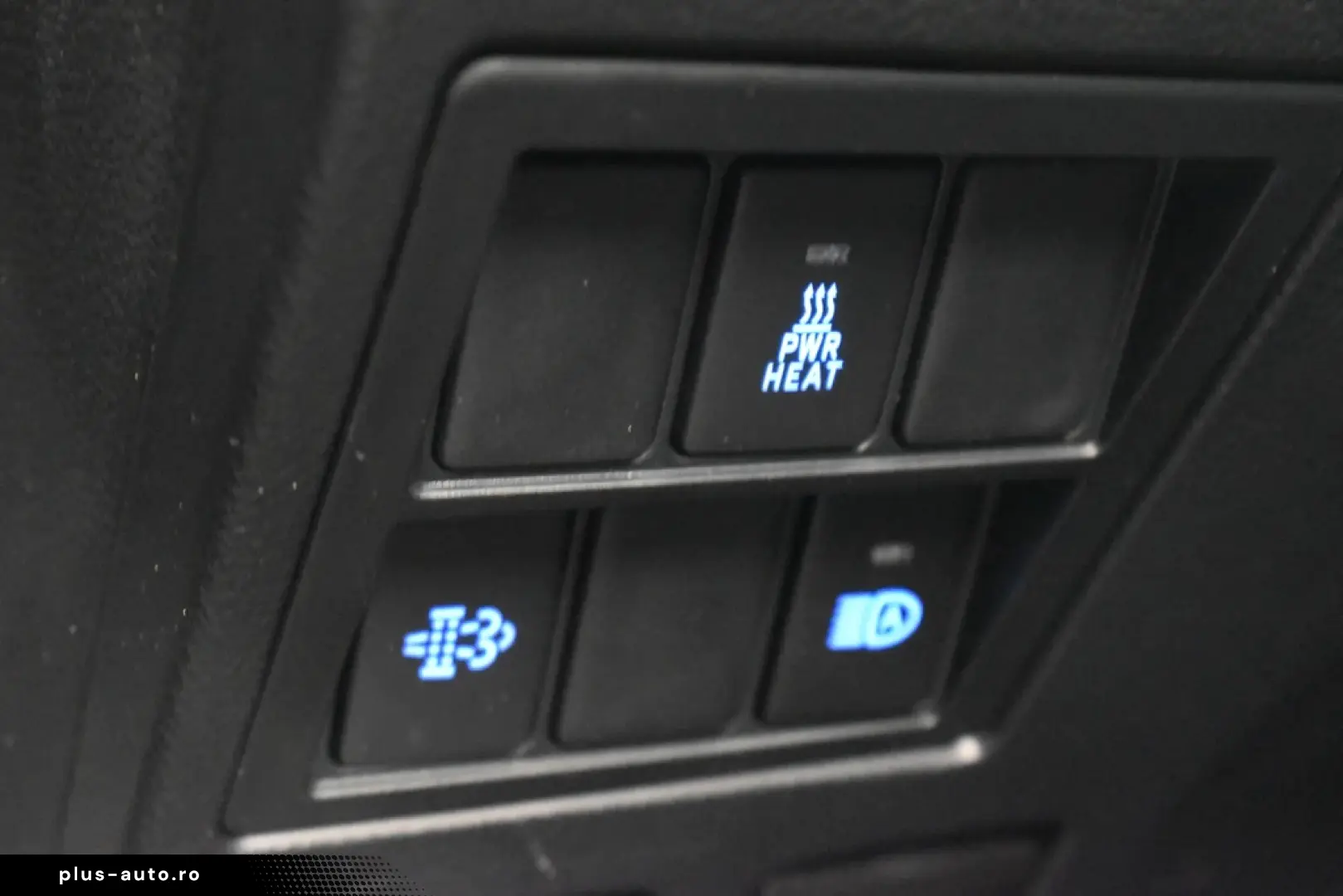 Toyota Hilux 2.4D 150CP 4x4 Double Cab AT Executive