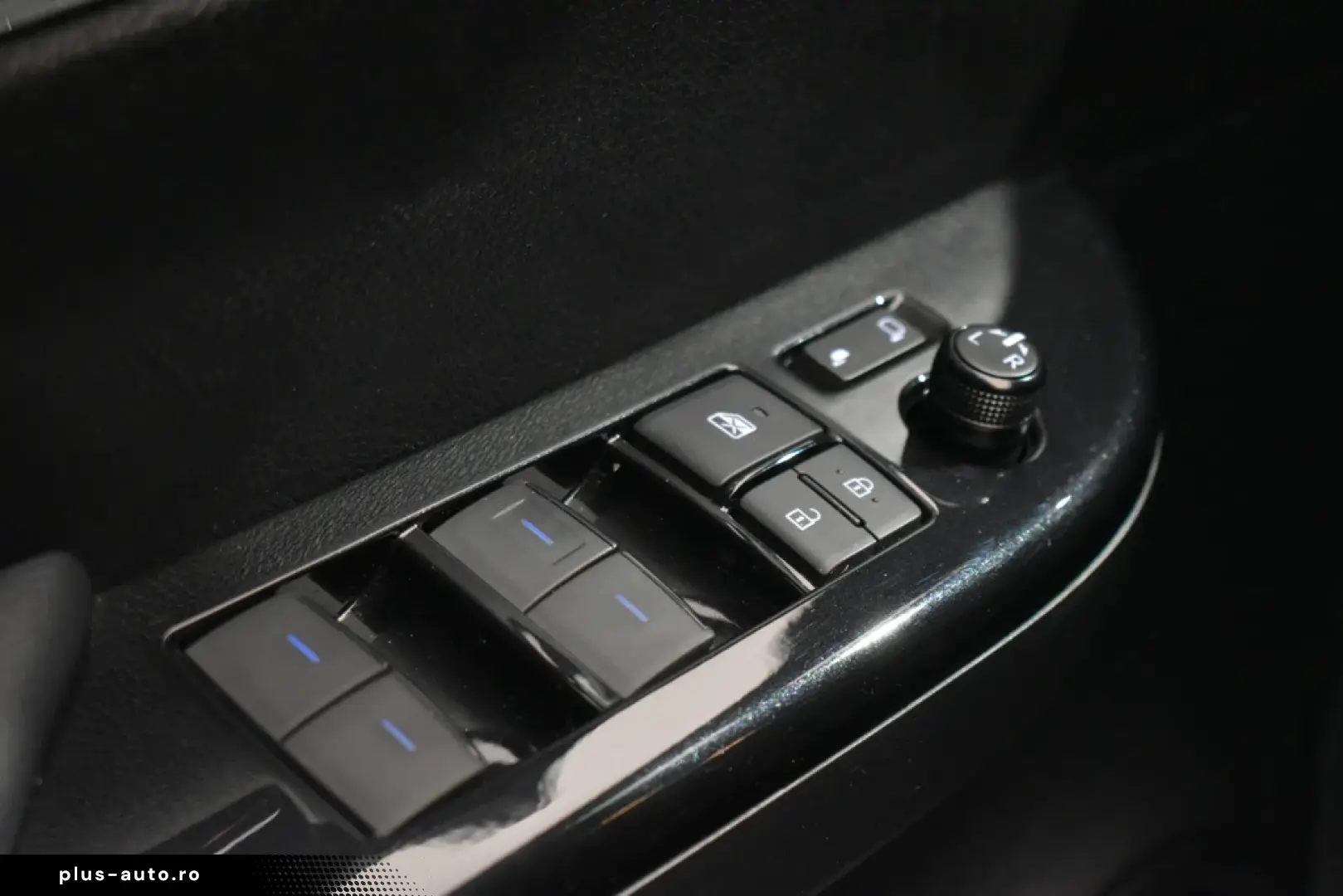 Toyota Hilux 2.4D 150CP 4x4 Double Cab AT Executive