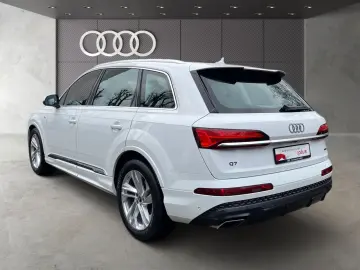 AUDI Q7 50 TDI quattro S line