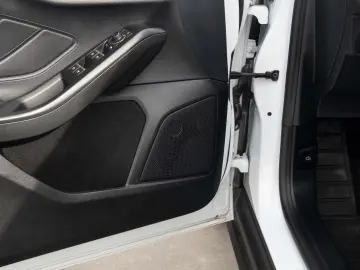 Ford Focus  Titanium 1.0T EcoBoost FACELIFT