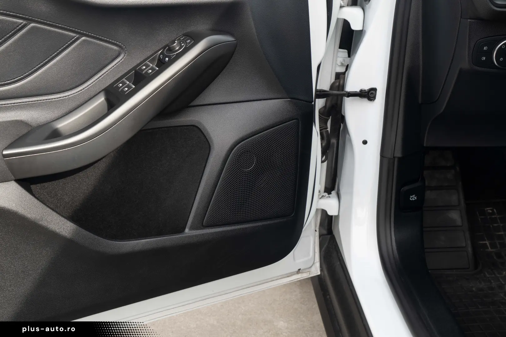 Ford Focus  Titanium 1.0T EcoBoost FACELIFT