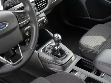 Ford Focus  Titanium 1.0T EcoBoost FACELIFT