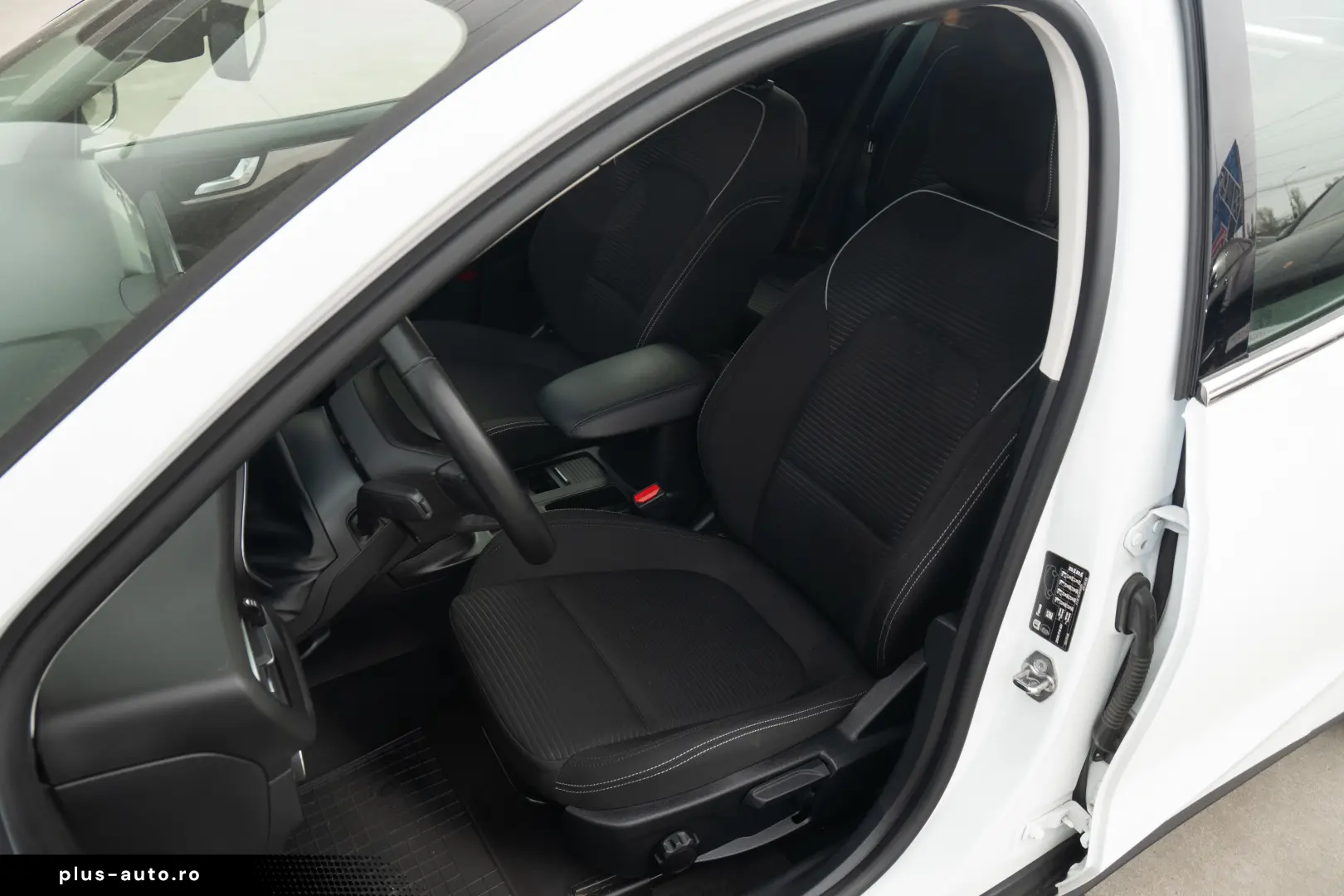 Ford Focus  Titanium 1.0T EcoBoost FACELIFT