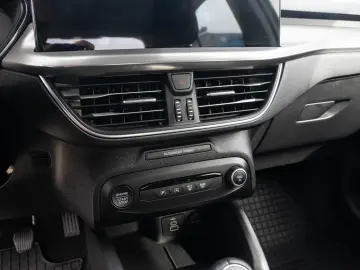 Ford Focus  Titanium 1.0T EcoBoost FACELIFT