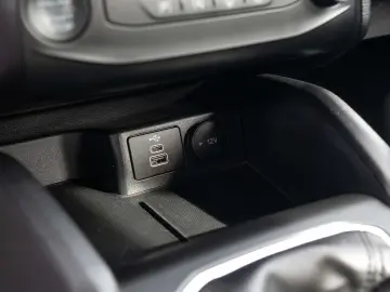 Ford Focus  Titanium 1.0T EcoBoost FACELIFT