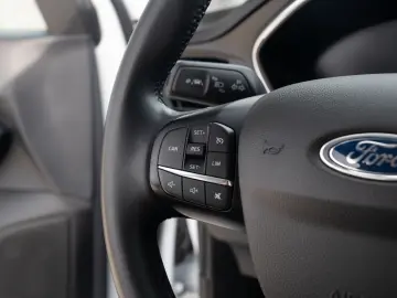 Ford Focus  Titanium 1.0T EcoBoost FACELIFT