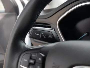 Ford Focus  Titanium 1.0T EcoBoost FACELIFT