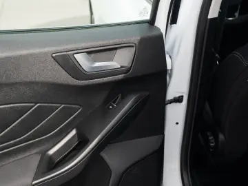 Ford Focus  Titanium 1.0T EcoBoost FACELIFT