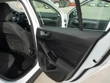 Ford Focus  Titanium 1.0T EcoBoost FACELIFT