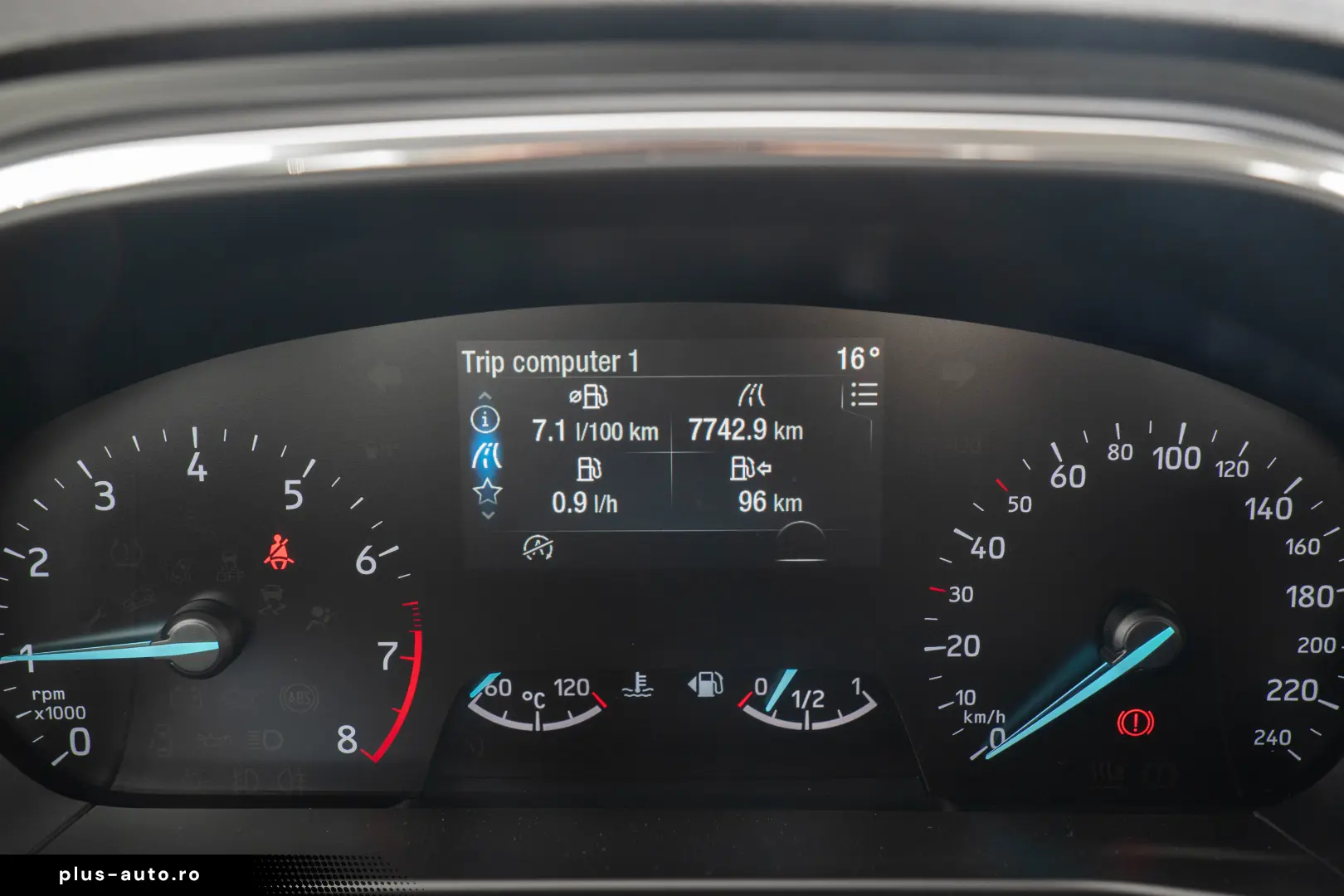 Ford Focus  Titanium 1.0T EcoBoost FACELIFT