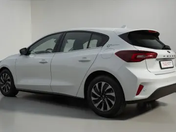 Ford Focus  Titanium 1.0T EcoBoost FACELIFT