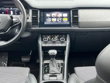 SKODA Kodiaq Style 4x4 #Navi #LED#Pano
