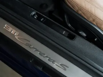 PORSCHE 911 Carrera S 360 BOSE Sport Chrono Vent Sitze