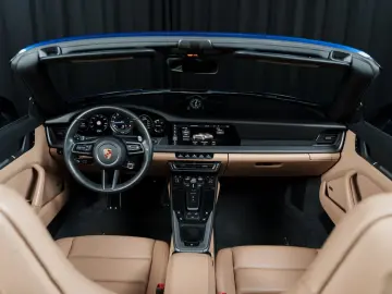 PORSCHE 911 Carrera S 360 BOSE Sport Chrono Vent Sitze