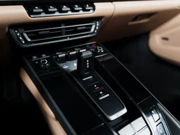 PORSCHE 911 Carrera S 360 BOSE Sport Chrono Vent Sitze