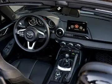 Mazda MX-5 SKYACTIV G184 Exclusive-Line