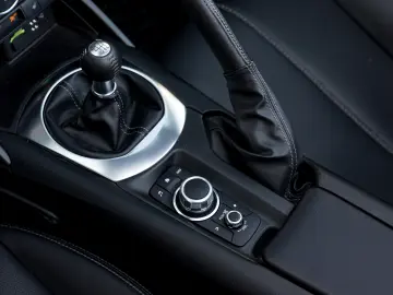 Mazda MX-5 SKYACTIV G184 Exclusive-Line