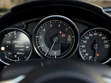 Mazda MX-5 SKYACTIV G184 Exclusive-Line