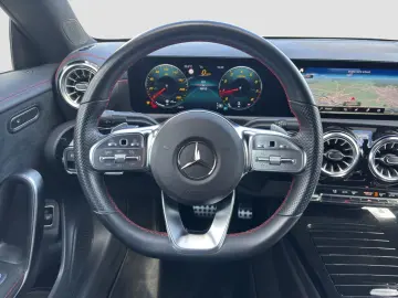 MERCEDES-BENZ CLA200 AMG LED Night-Paket PTS Kamera Spur