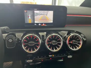 MERCEDES-BENZ CLA 250 e Coupé Night Adv.Sound LED