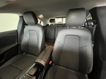 MERCEDES-BENZ CLA 250 e Coupé Night Adv.Sound LED