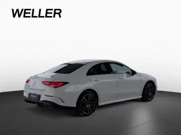 MERCEDES-BENZ CLA 250e Coupé AMG AHK Kamera LED Nav 18