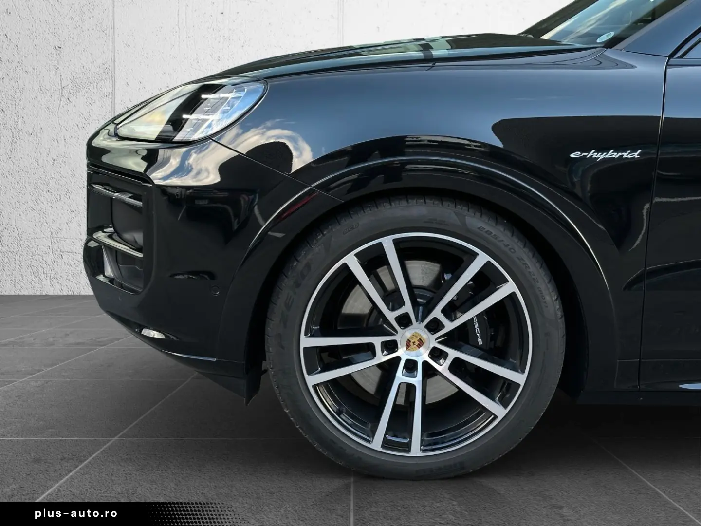 PORSCHE Cayenne S E-Hybrid Coupé Burmester GT-Sportlenk.