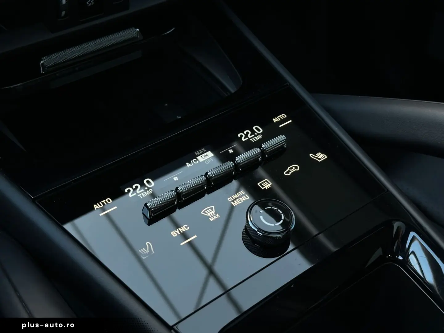 PORSCHE Cayenne S E-Hybrid Coupé Burmester GT-Sportlenk.