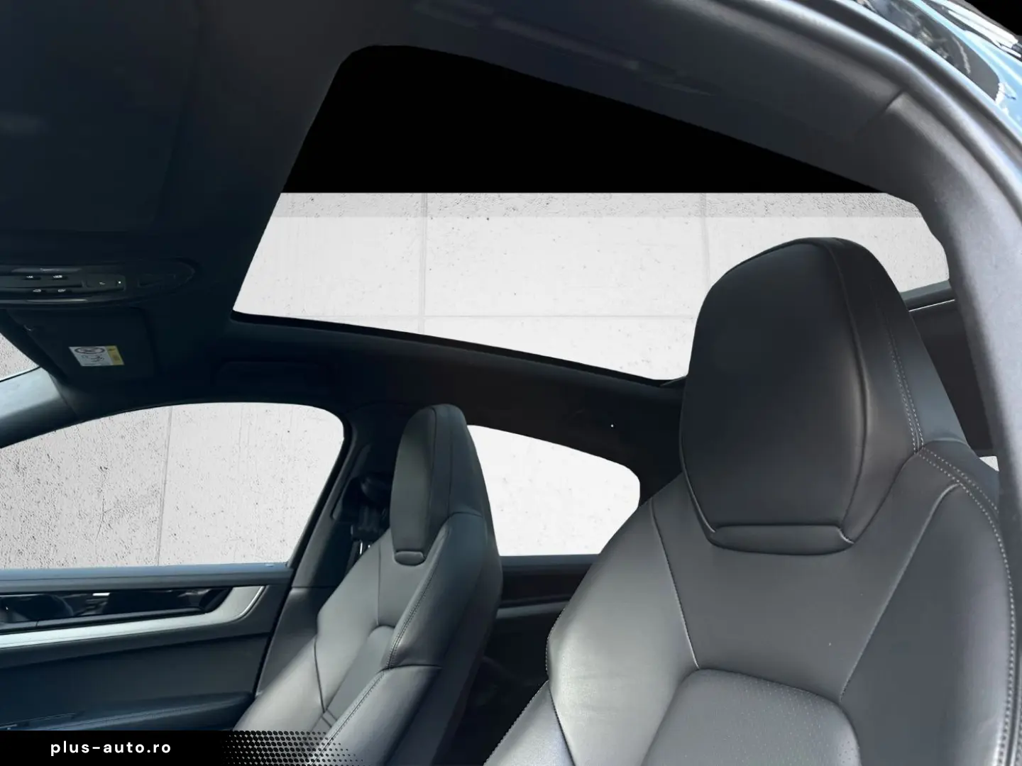 PORSCHE Cayenne S E-Hybrid Coupé Burmester GT-Sportlenk.