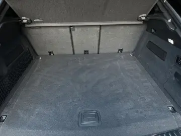 PORSCHE Cayenne S E-Hybrid Coupé Burmester GT-Sportlenk.