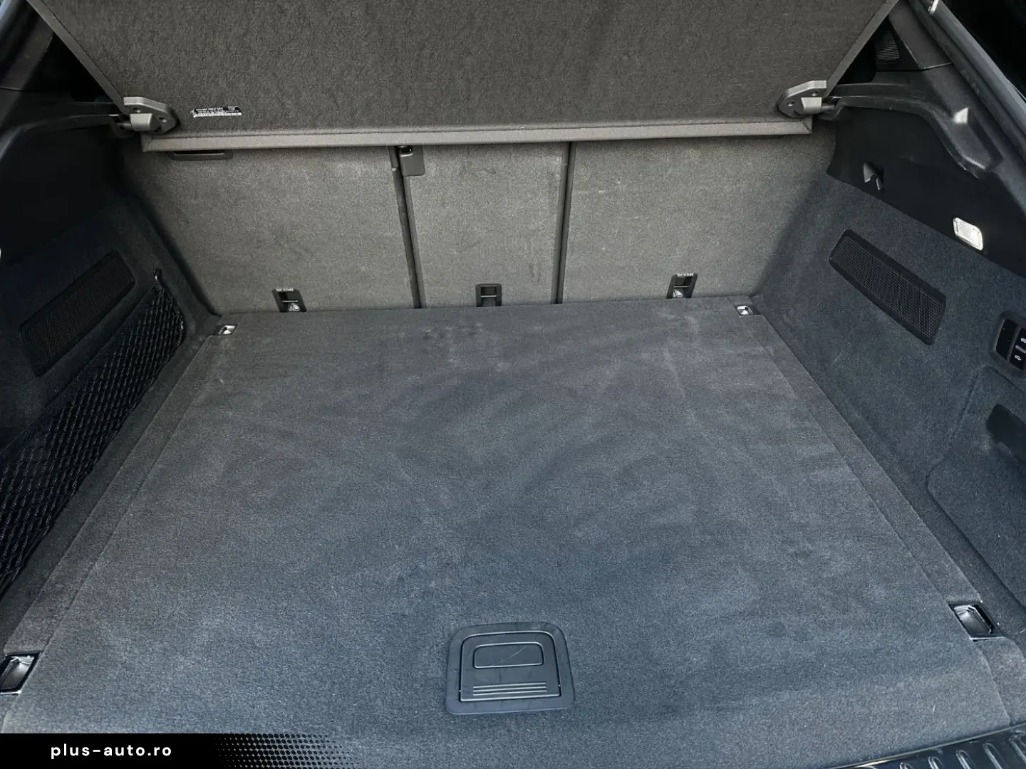 PORSCHE Cayenne S E-Hybrid Coupé Burmester GT-Sportlenk.