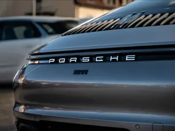 PORSCHE 992 Carrera 4S Coupé