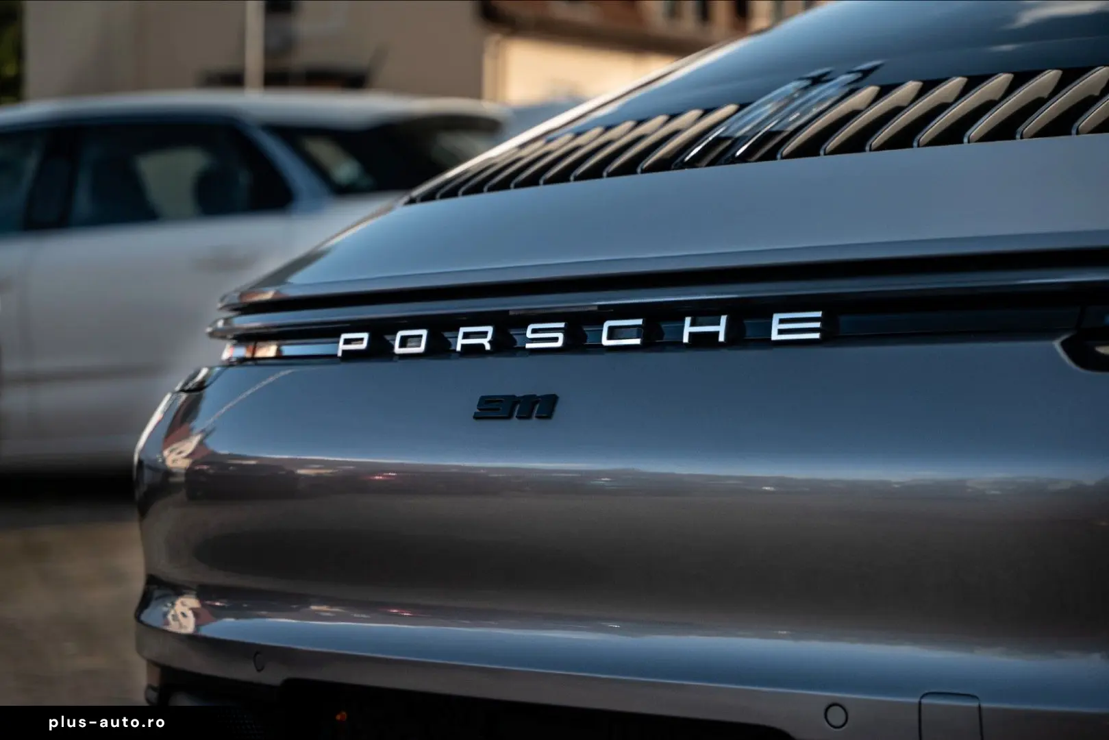 PORSCHE 992 Carrera 4S Coupé