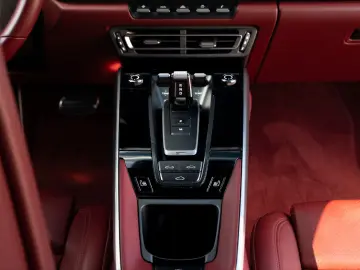 PORSCHE 992 Carrera 4S Coupé