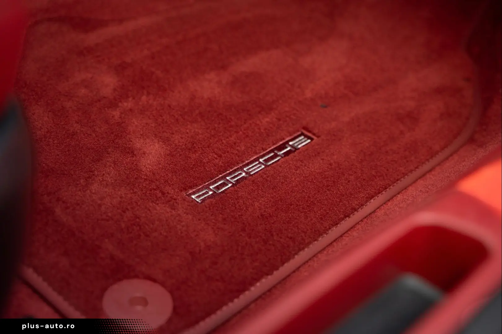 PORSCHE 992 Carrera 4S Coupé