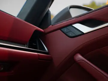 PORSCHE 992 Carrera 4S Coupé