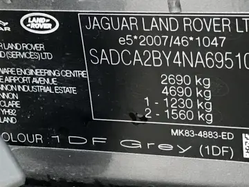 Jaguar F-Pace P400e AWD HSE