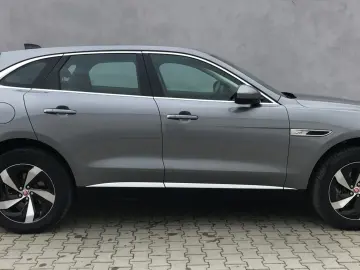 Jaguar F-Pace P400e AWD HSE