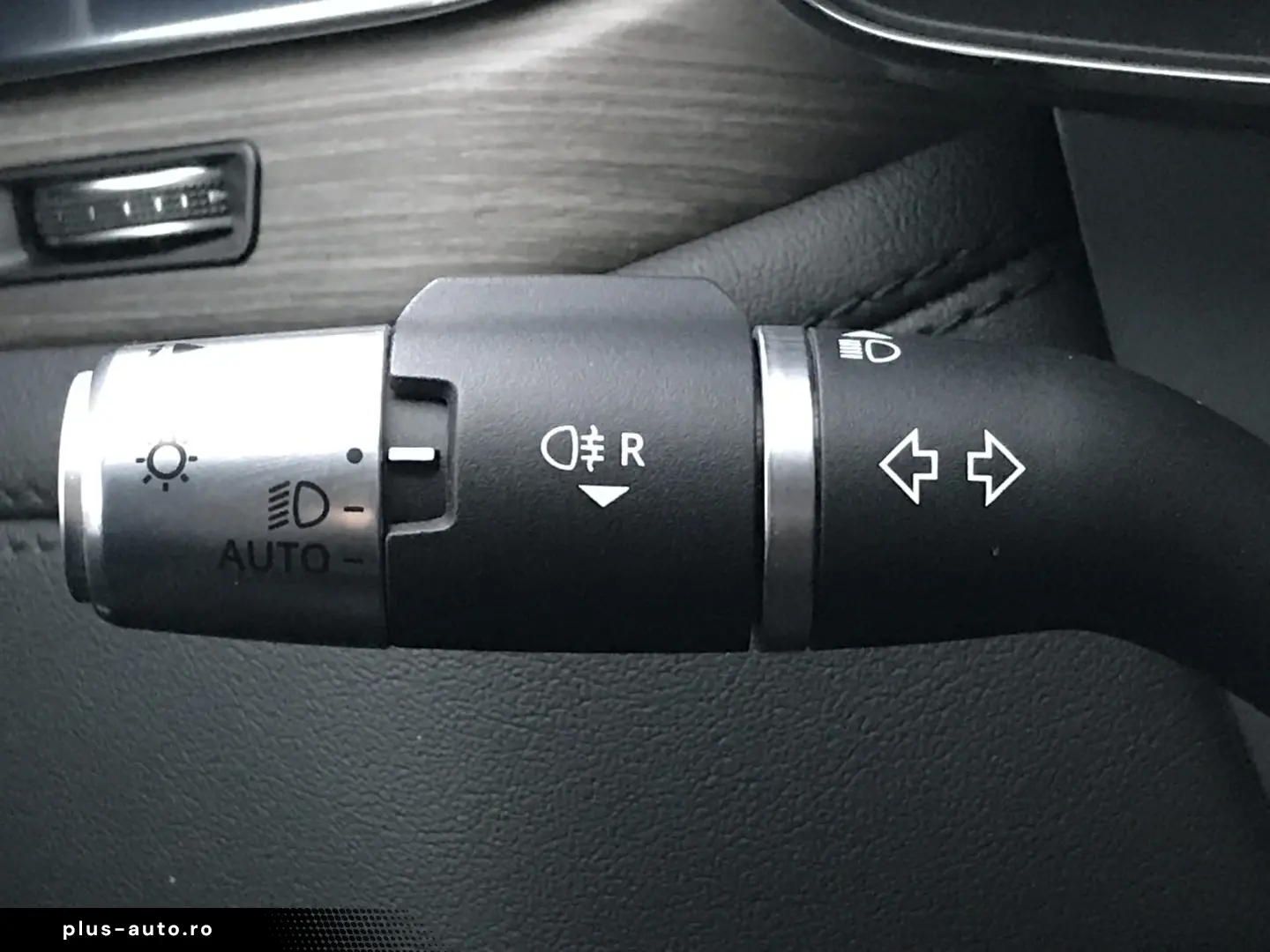 Jaguar F-Pace P400e AWD HSE