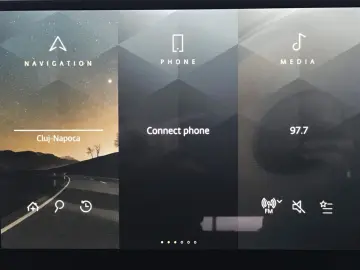 Jaguar F-Pace P400e AWD HSE