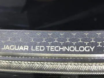 Jaguar F-Pace P400e AWD HSE