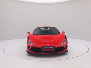 FERRARI F8 Spider ROSSO CORSA