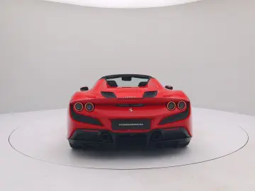 FERRARI F8 Spider ROSSO CORSA