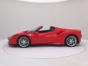 FERRARI F8 Spider ROSSO CORSA