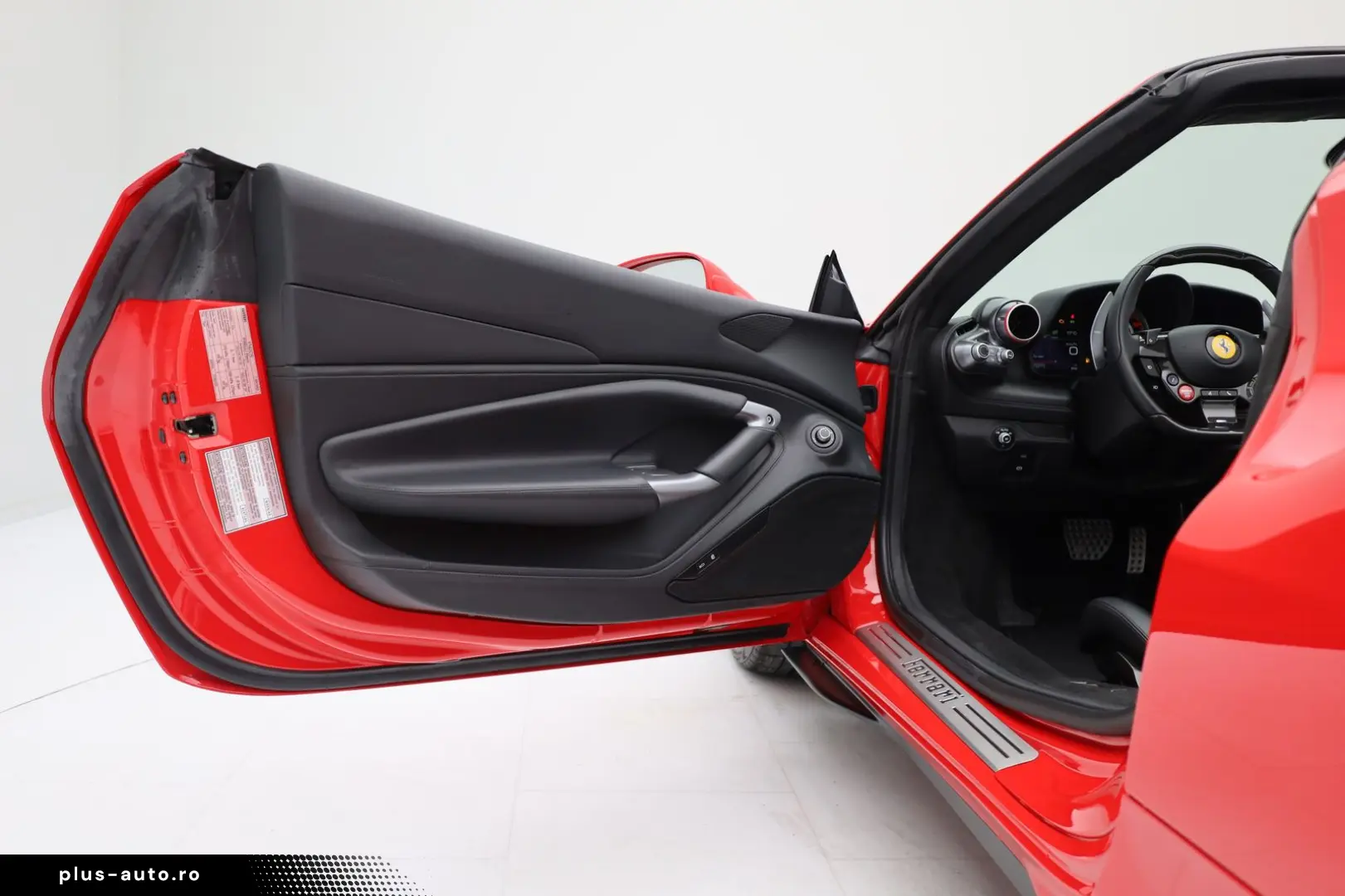 FERRARI F8 Spider ROSSO CORSA